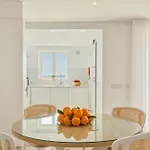 The Oceanfront Vr106 Luz