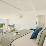 The Oceanfront Vr106