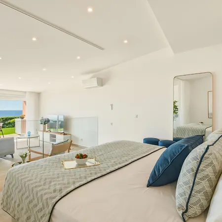 The Oceanfront Vr106