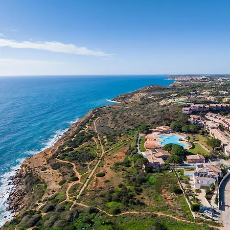 The Oceanfront Vr106 *