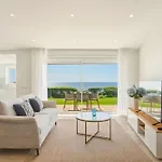 The Oceanfront Vr106