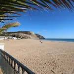 The Oceanfront Vr106 Appartement