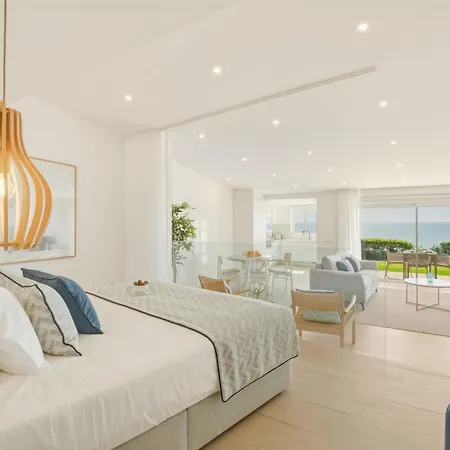 Apartment The Oceanfront Vr106 *